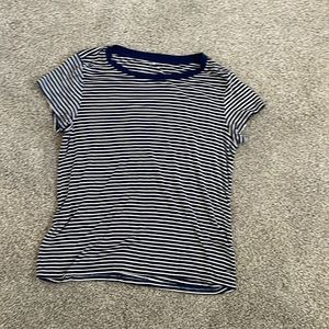 Soft & sexy American eagle navy and white striped t shirt